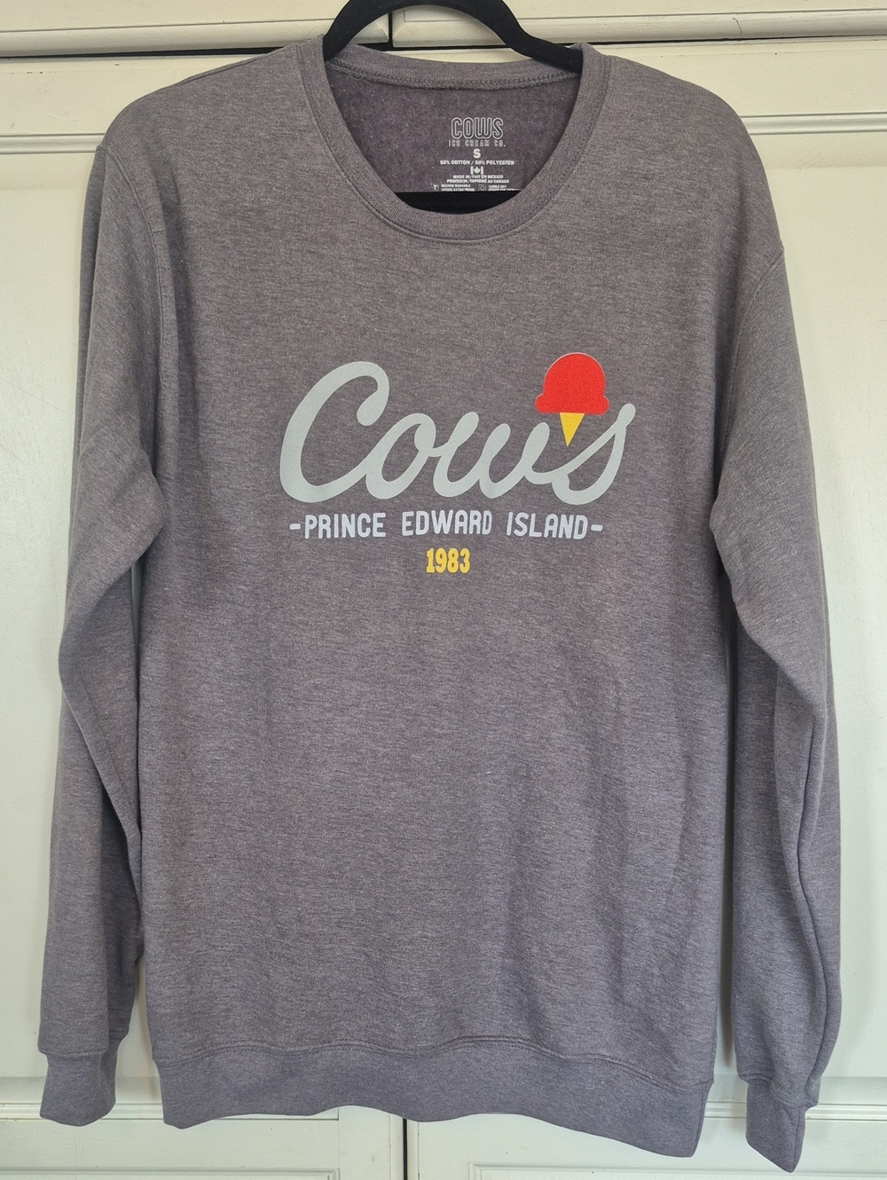 COWS Ice Cream PEI Graphic Crewneck Sweatshirt Gray Men's S
